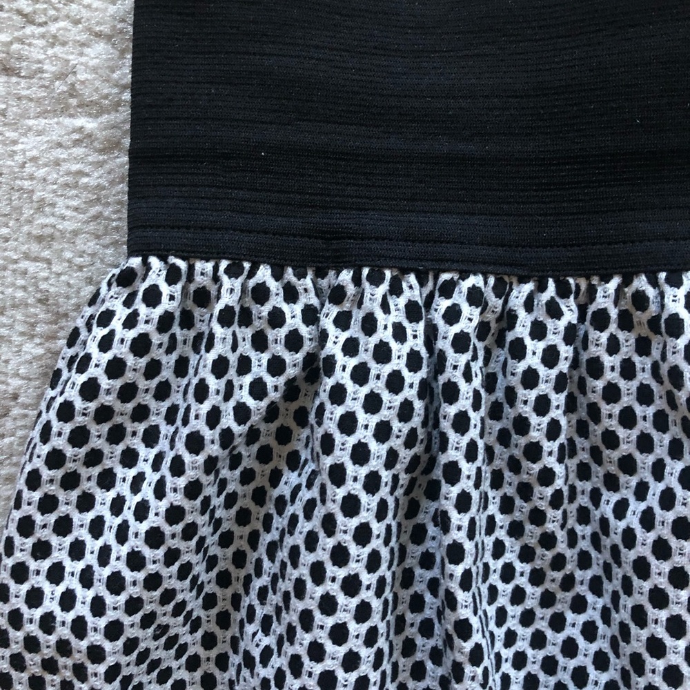 Zara Patterned Skirt - image 4